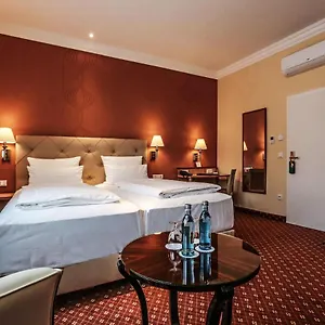 3* Hotel Mack